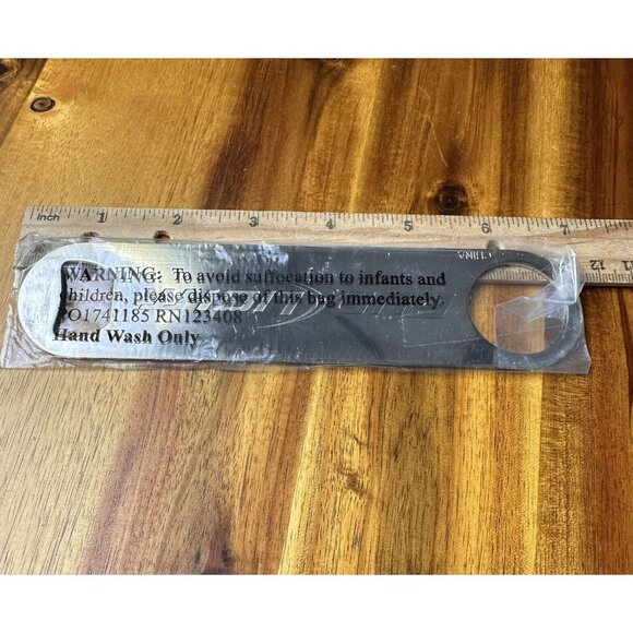 Bud Light Beer Bartenders Metal Bottle Opener Bar Key Brand New In Packaging - Picture 4 of 5